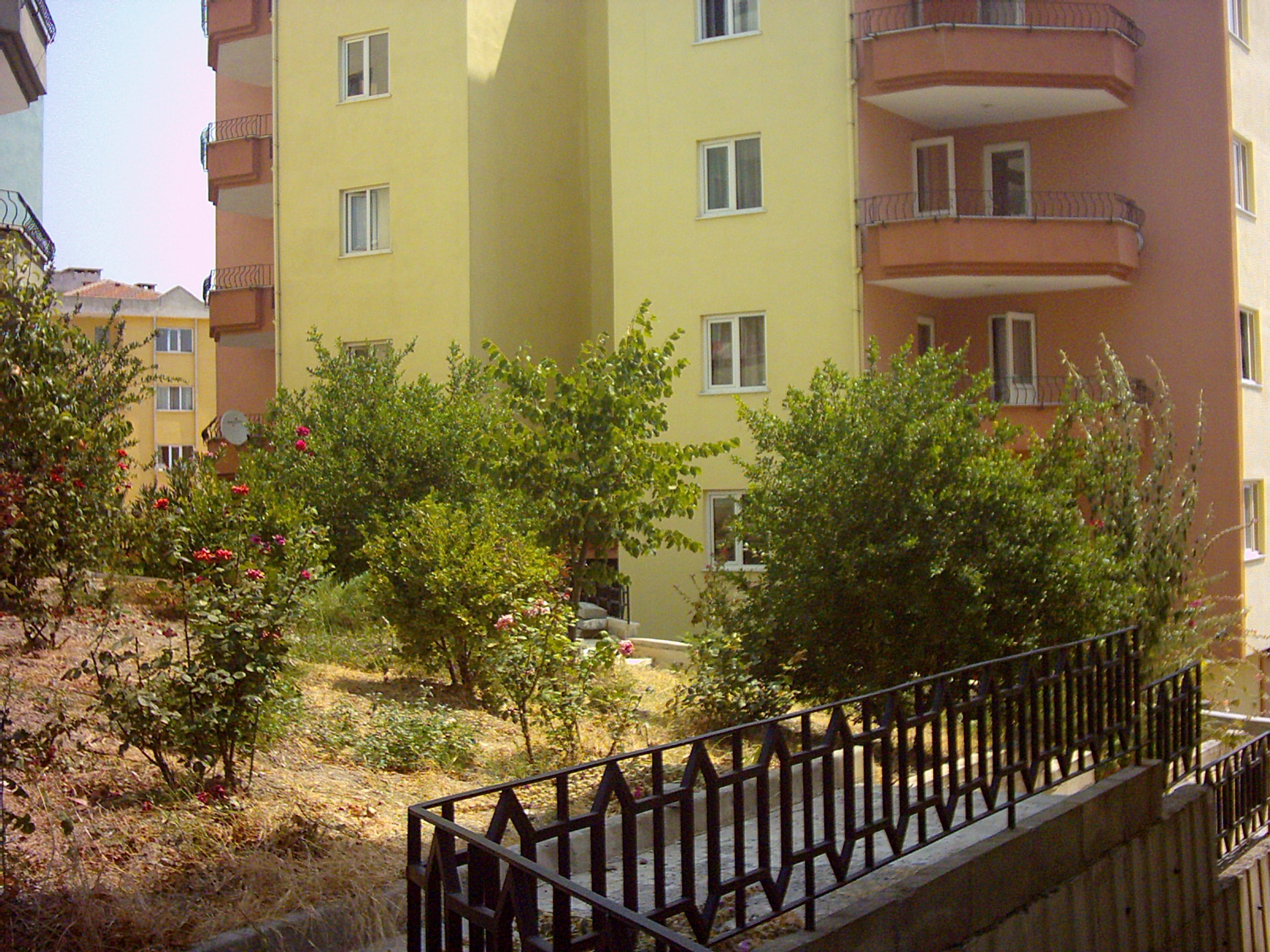 Alagöz Sitesi dış görünüm - Görükle kiralık daire